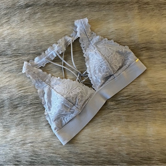 PINK by VICTORIA’S SECRET Bralette Bra S Pale Blue Strappy Lace Banded Halter - Picture 1 of 8